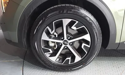 Kia Sportage 2023, 106083 км, за 15265.66 USD