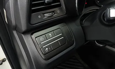KG_Mobility_Ssangyong TIBOLI 2017, 138159 км, за 5900000 KRW - фото 16