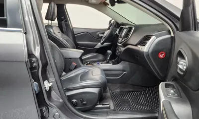 Jeep Cherokee 2018, 69568 км, за 12500000 KRW - фото 26