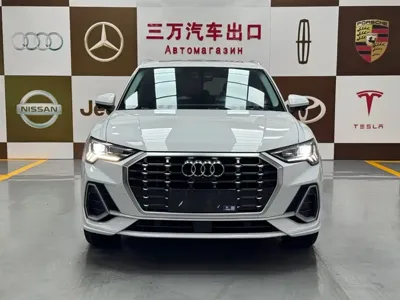 Audi Q3 2022, 33000 км, за 175799 CNY