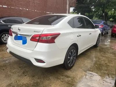 Nissan Sylphy 2021, 70000 км, за 42000 CNY