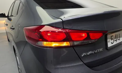 Hyundai Avante 2018, 64254 км, за 12600000 KRW - фото 23