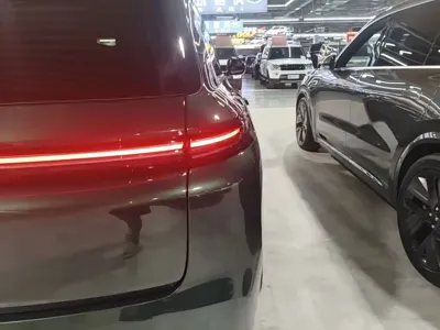 Li Auto Li L8 2023, 53500 км, за 228200 CNY - фото 8