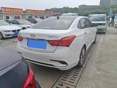 Hyundai Mistra 2018, 130000 км, за 33800 CNY