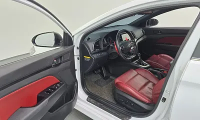 Hyundai Avante 2018, 96923 км, за 10300000 KRW - фото 10