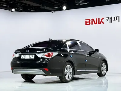 Hyundai Sonata 2012, 182025 км, за 4000000 KRW