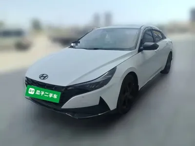 Hyundai Elantra · 2022 год