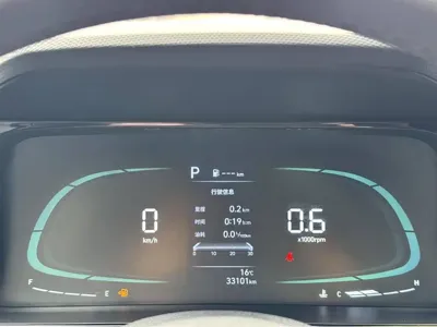 Hyundai Elantra 2023, 30000 км, за 89800 CNY - фото 12