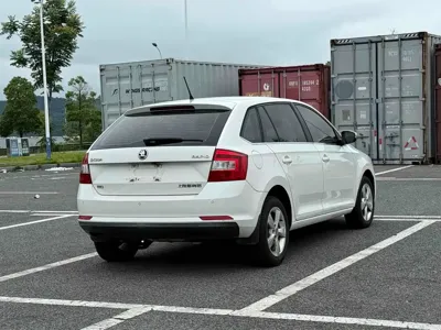 Skoda Rapid Spaceback 2018, 73000 км, за 29800 CNY
