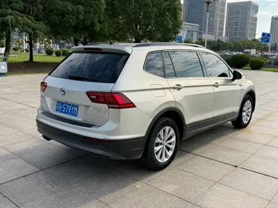 Volkswagen Tiguan L 2017, 90000 км, за 49800 CNY - фото 9