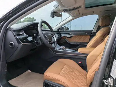 Audi A8 2025, 30000 км, за 830000 CNY - фото 8