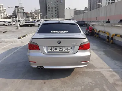 BMW 5-Series 2008, 187089 км, за 3300000 KRW