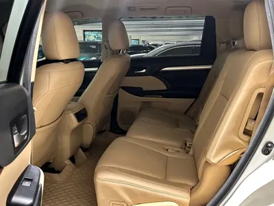 Toyota Highlander 2016, 71000 км, за 108000 CNY - фото 10