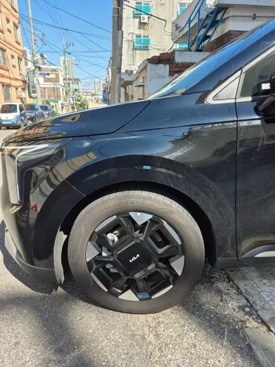 Kia Canival 2025, 8131 км, за 26740000 KRW - фото 4