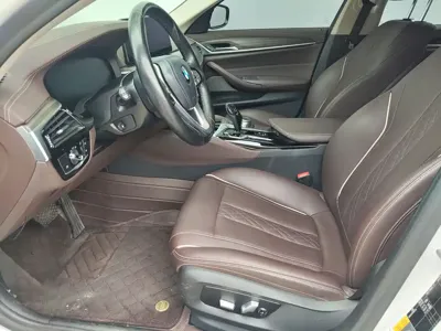 BMW 5 Series New Energy 2021, 95000 км, за 149800 CNY - фото 6