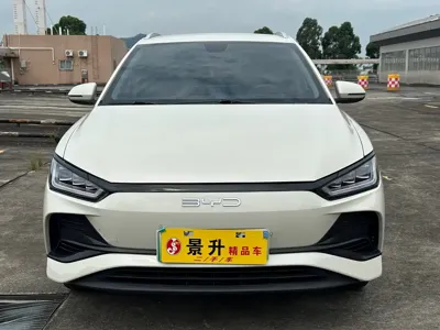 BYD e2 2023, 60900 км, за 49800 CNY