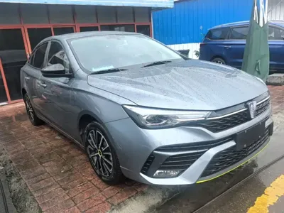 Roewe i5 2022, 54800 км, за 25800 CNY