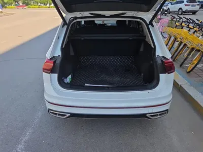 Volkswagen Tiguan L 2024, 11299 км, за 128500 CNY