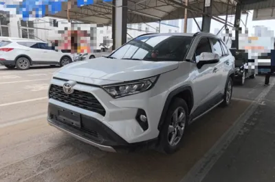 Toyota RAV4 · 2022 год