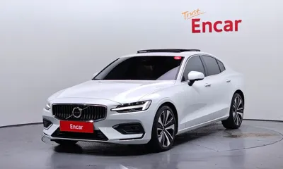 Volvo S60 · 2024 год