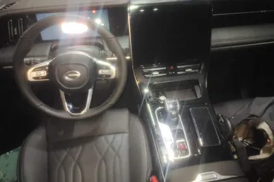 GAC Trumpchi M8 2024, 4200 км, за 176604.44 CNY - фото 9