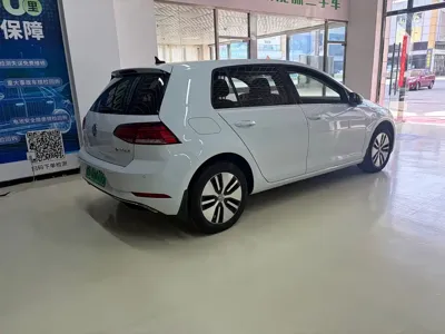 Volkswagen Golf EV 2020, 50000 км, за 55800 CNY - фото 5
