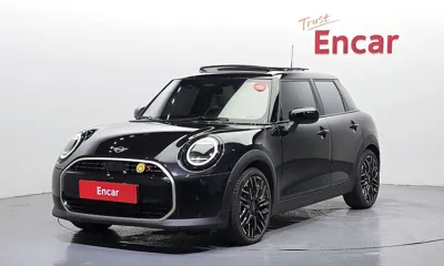 MINI Cooper · 2025 год