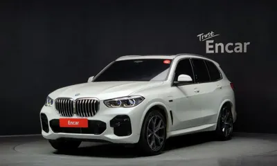 BMW X5 · 2022 год