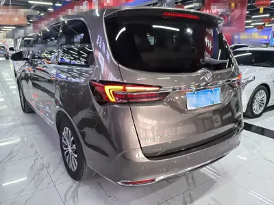 Buick GL8 2023, 56000 км, за 119800 CNY