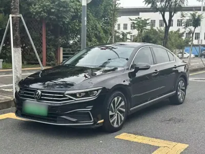 Volkswagen 迈腾 PHEV · 2023 год