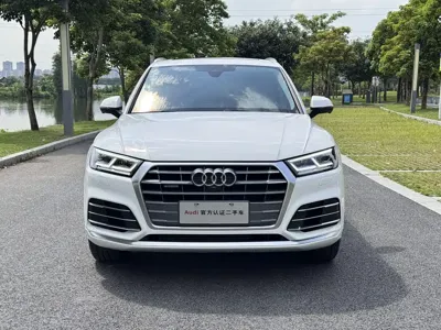 Audi Q5L 2021, 23000 км, за 155000 CNY