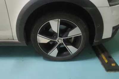 Skoda Octavia 2019, 106300 км, за 60026.07 CNY - фото 5