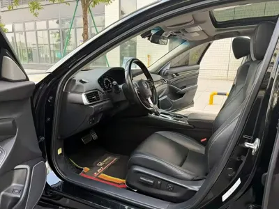 Honda Accord 2023, 30000 км, за 105800 CNY