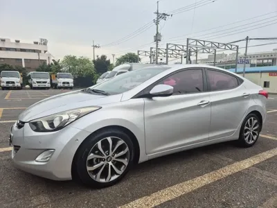Hyundai Avante · 2014 год