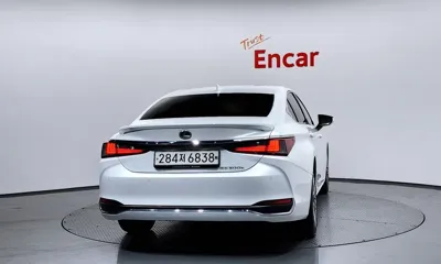 Lexus ES 2023, 65814 км, за 44500000 KRW