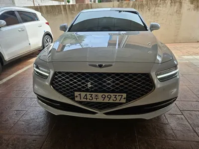 Genesis G90 · 2020 год
