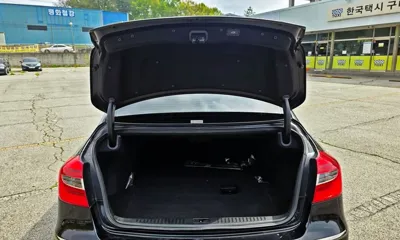 Hyundai Genesis 2012, 280031 км, за 6500000 KRW - фото 8
