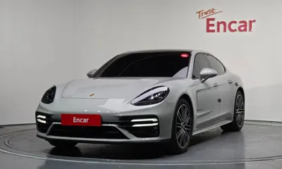 Porsche Panamera · 2023 год