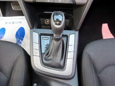 Hyundai Avante 2017, 203756 км, за 4990000 KRW - фото 11