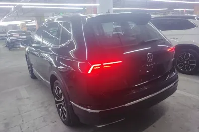 Volkswagen Tiguan L 2021, 62200 км, за 121873.99 CNY
