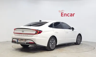 Hyundai Sonata 2022, 42725 км, за 24300000 KRW