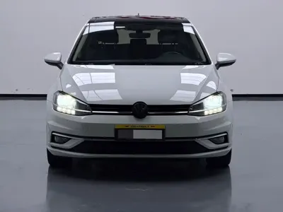 Volkswagen Golf 2019, 30000 км, за 61400 CNY