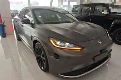 Arcfox Alpha S 2022, 36400 км, за 126020.75 CNY