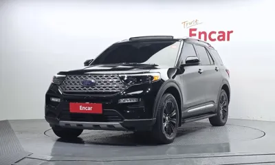 Ford Explorer · 2021 год