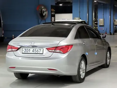 Hyundai Sonata 2013, 169676 км, за 4400000 KRW