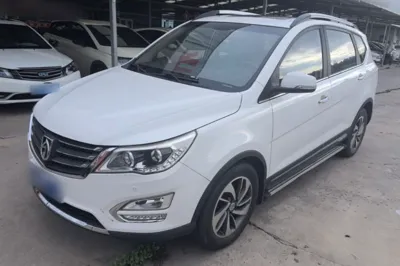 Baojun 560 2015, 66600 км, за 30393.72 CNY - фото 1