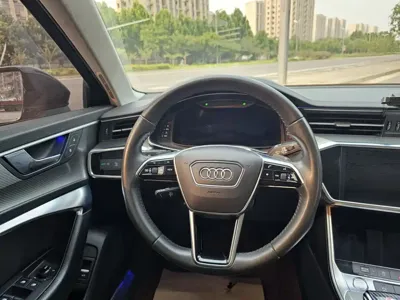 Audi A6L 2020, 130000 км, за 136800 CNY - фото 11