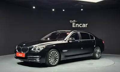 BMW 7-Series · 2013 год