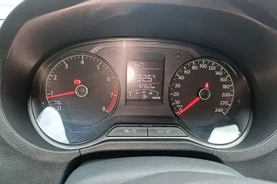 Volkswagen Polo 2016, 48900 км, за 37148.98 CNY - фото 19