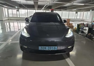 Tesla Model Y · 2022 год